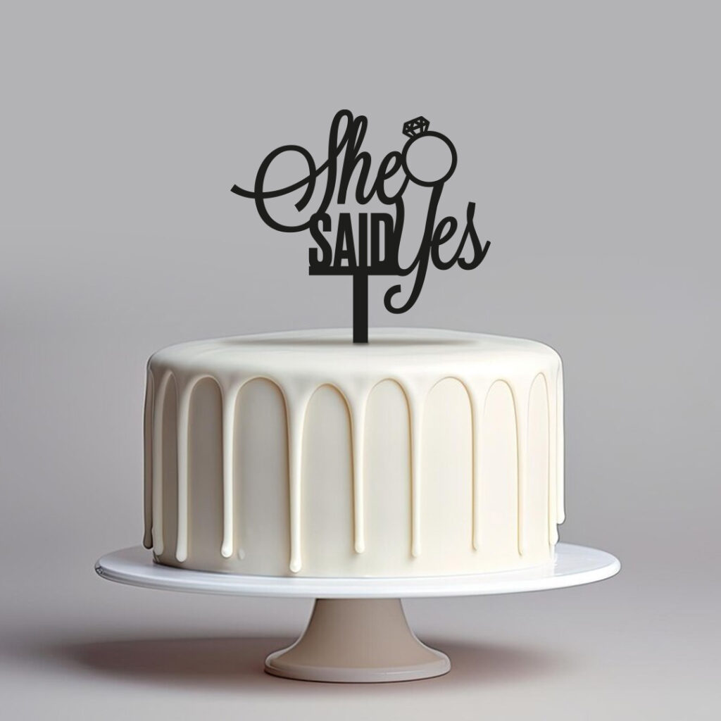 Topper na tort She said yes